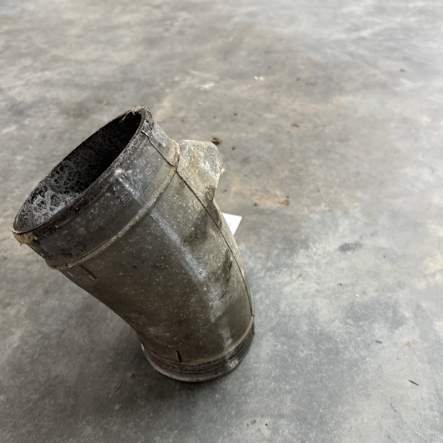 1995 96 FORD PICKUP F350 Air Intake Tube Metal Pipe 7.3L Diesel