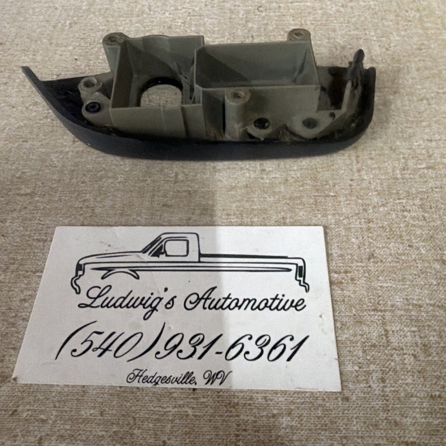 92-96 Bronco F150 F250 F350 OBS DOOR FRONT PASSENGER RH SIDE SWITCH BEZEL OEM