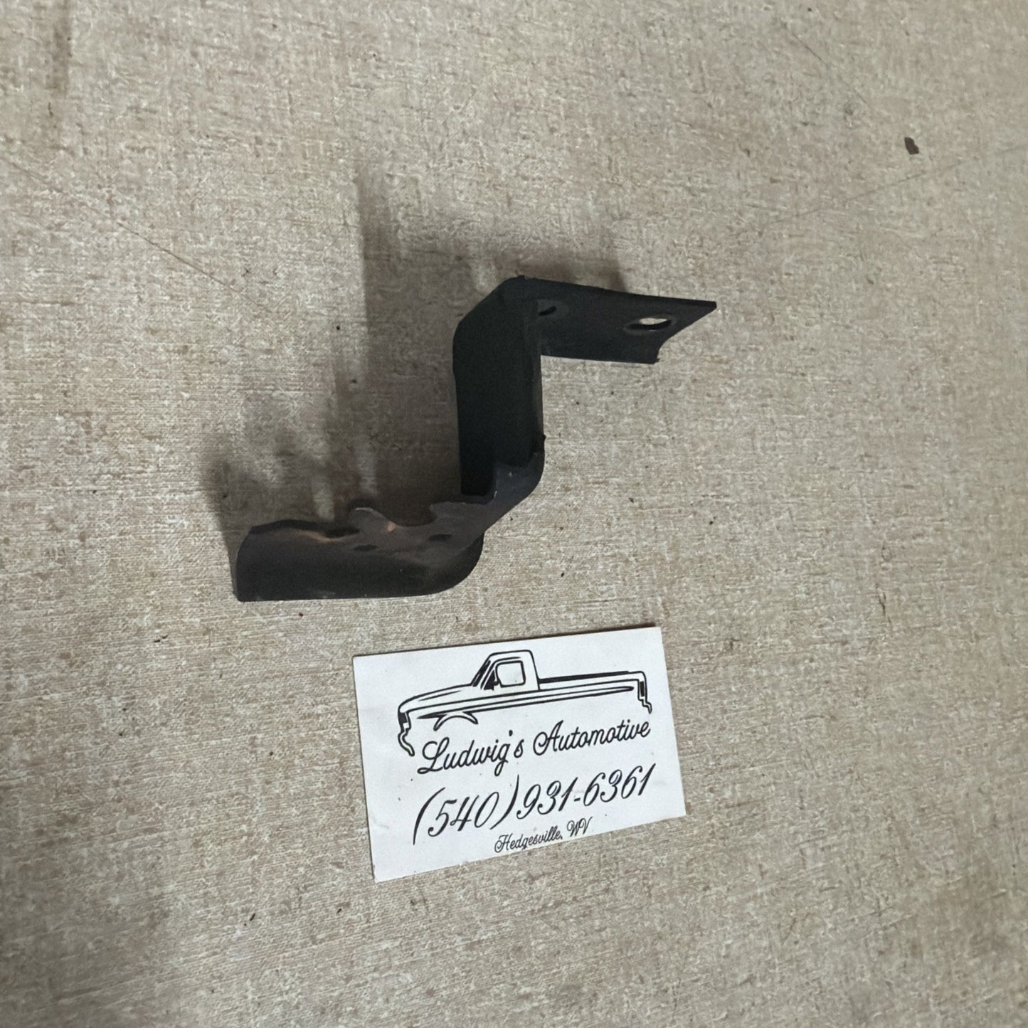 83-94 Ford F250 6.9 7.3 7.3L IDI Diesel Throttle Pedal Linkage MOUNTING BRACKET
