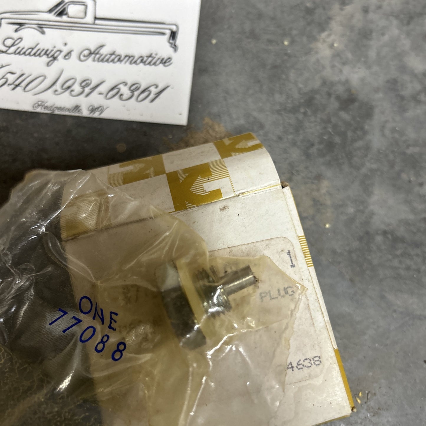 Zinc Magnetic Drain Plug 1/2"-20 thread Chevy Ford Mopar Oil/ Transmission Pan