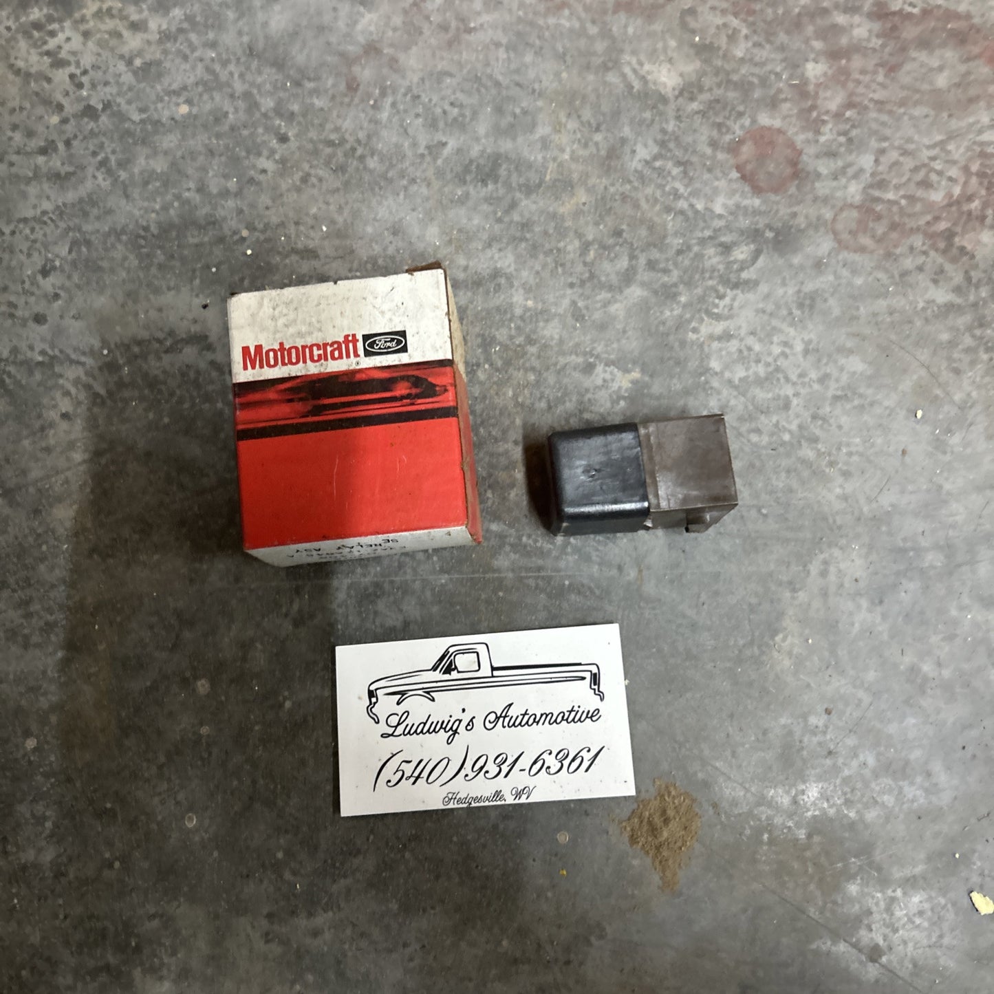 Motorcraft DY-408 EEC Electronic Engine Control PCM Relay E3AZ-12A646-A