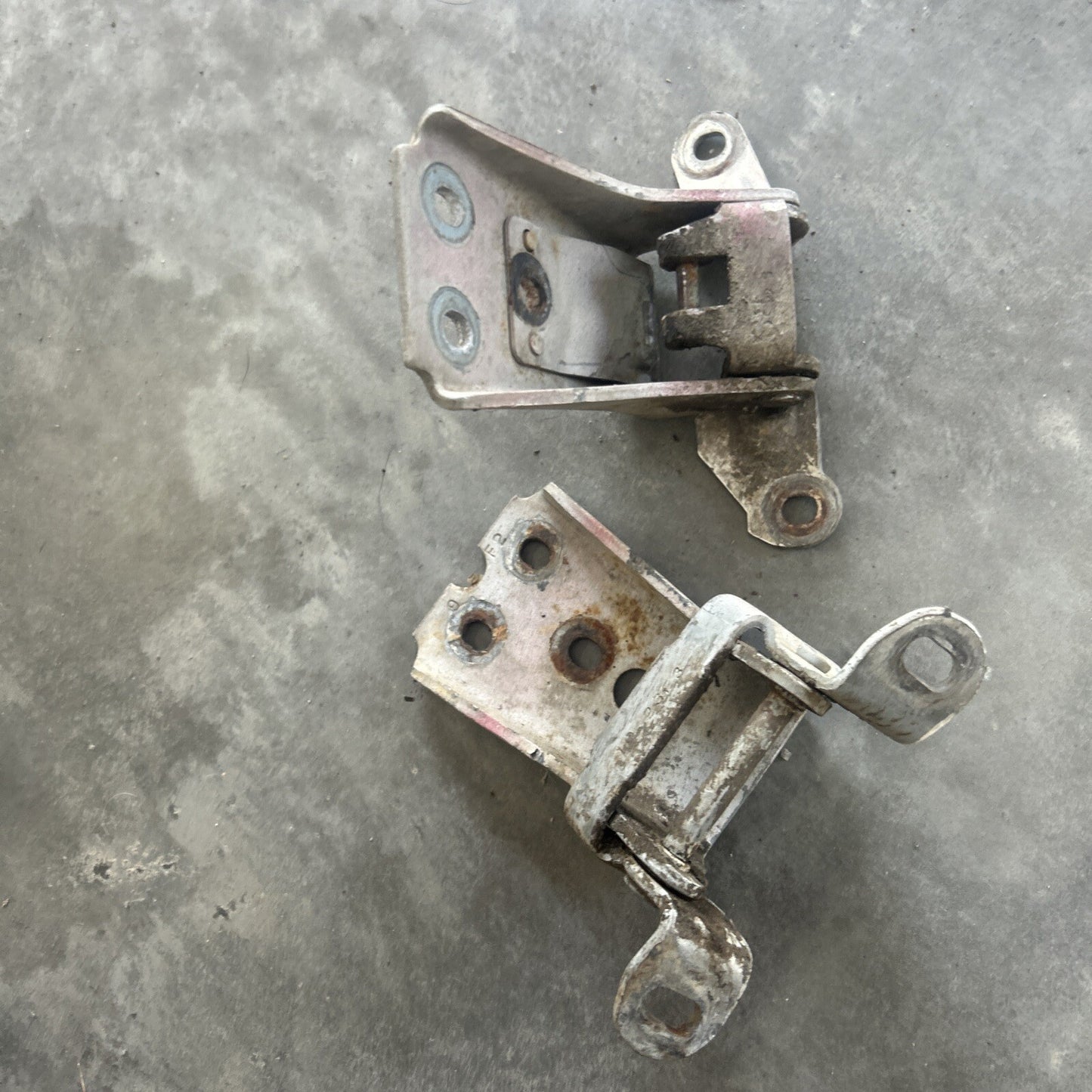 87 - 97 FORD OBS F150 F250 F350 PASSENGER SIDE FRONT DOOR HINGES SET OEM