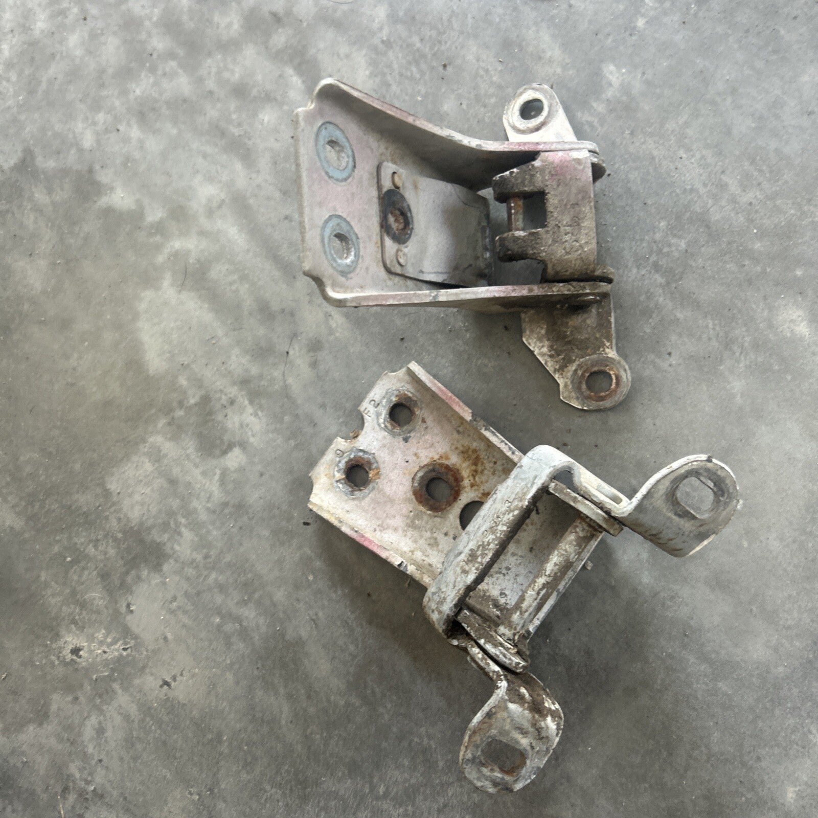 87 - 97 FORD OBS F150 F250 F350 PASSENGER SIDE FRONT DOOR HINGES SET OEM
