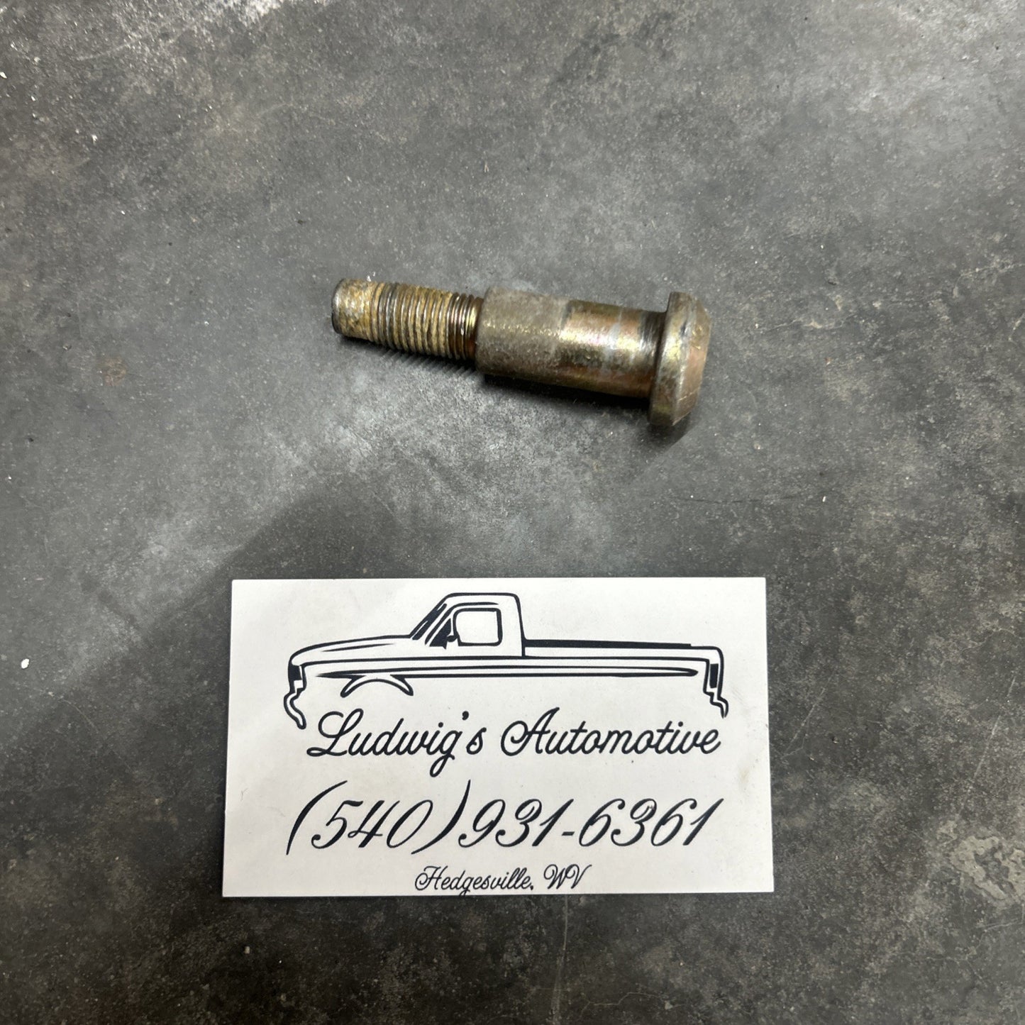 92-97 Ford F150 F250 F350 EXT Cab Upper Seat Belt Seatbelt Mounting Bolt OE 3164