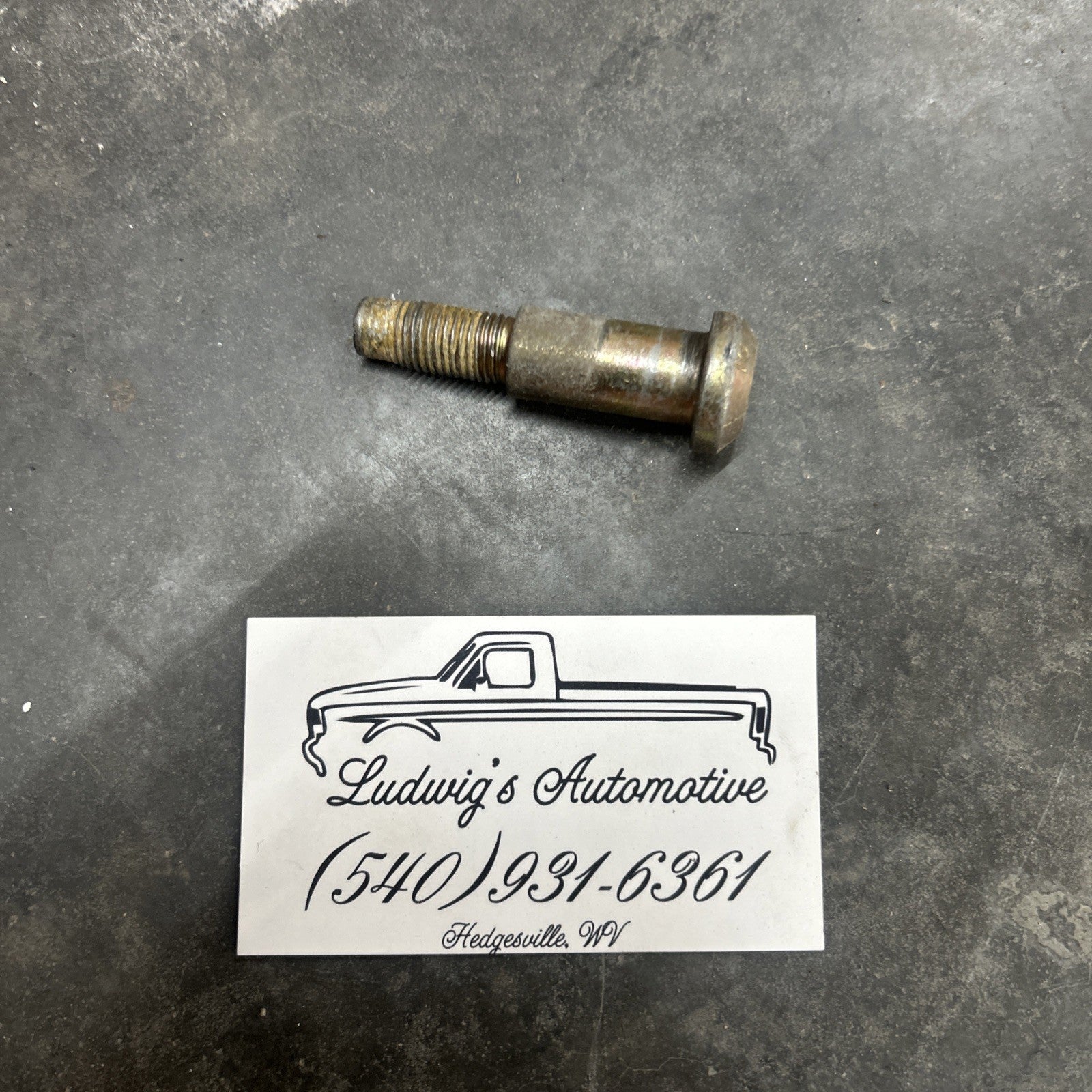 92-97 Ford F150 F250 F350 EXT Cab Upper Seat Belt Seatbelt Mounting Bolt OE 3164