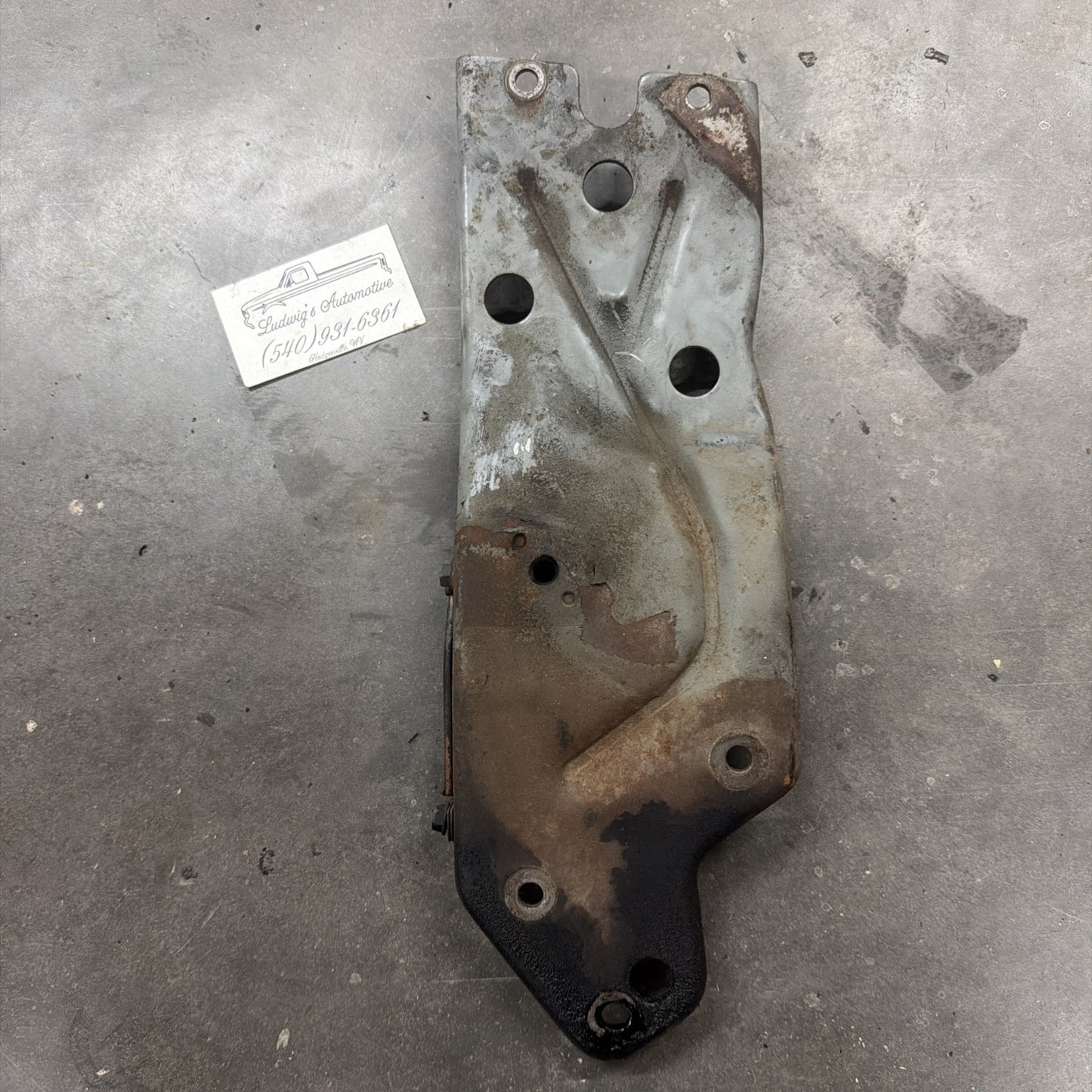 83-94 Ford Truck IDI 6.9 / 7.3 Diesel Fuel Filter Housing Mounting Bracket OEM