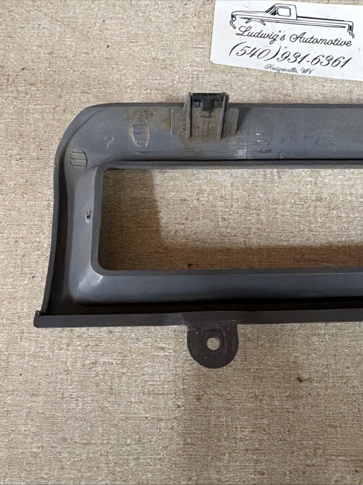 1992-96 Ford F-150 Climate Control Bezel Trim Gray F2TB-1504302-AA FOMOCO 