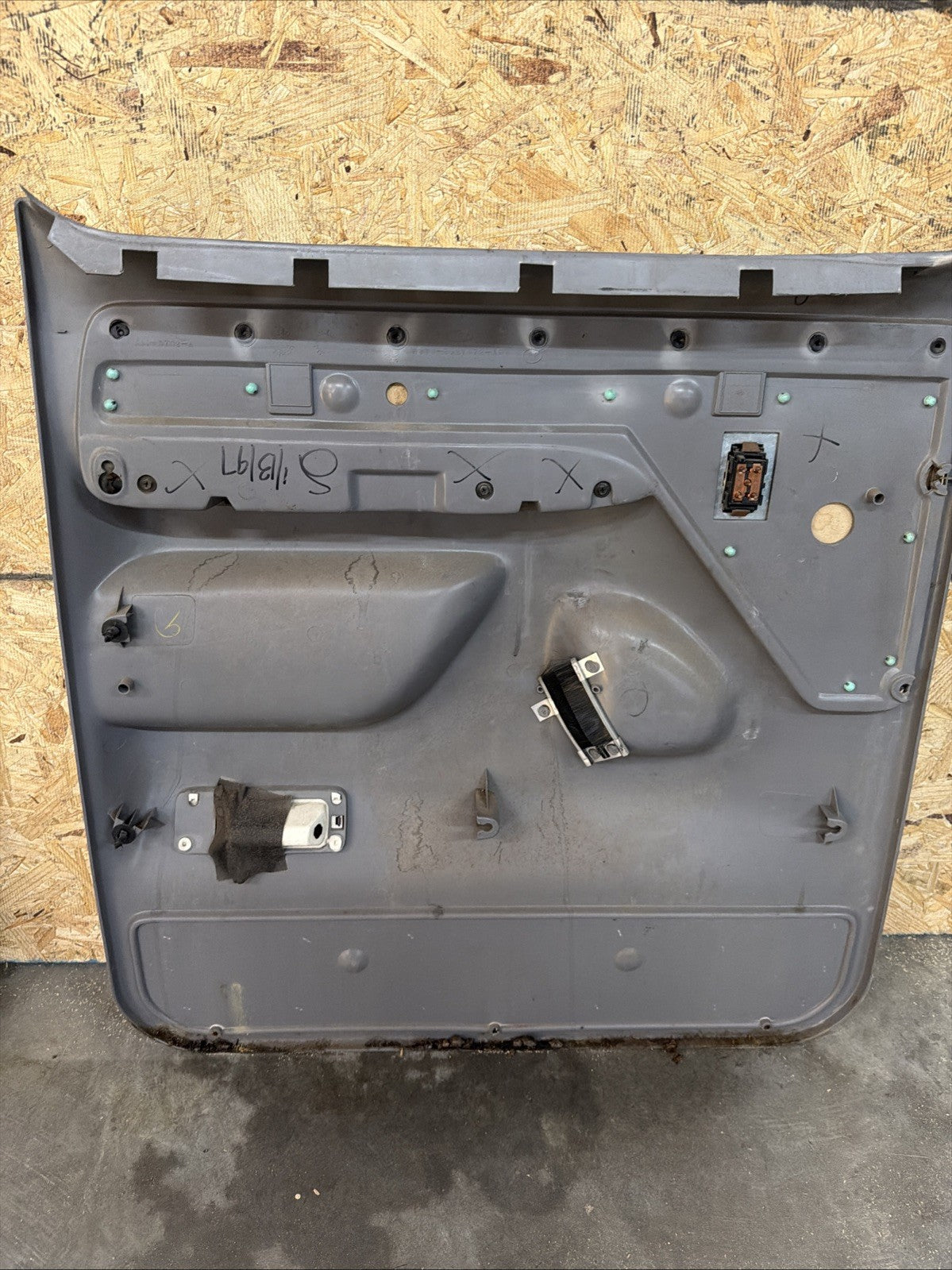 1994‑1997 OBS Ford F250 F350 Rear Crew Cab Door Panels POWER Opal Gray OEM PAIR
