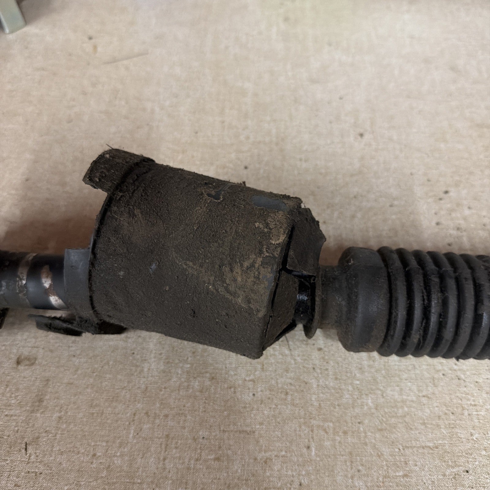1987-97 Ford F150 F250 F350 Lower Steering Shaft Intermediate Shaft OEM