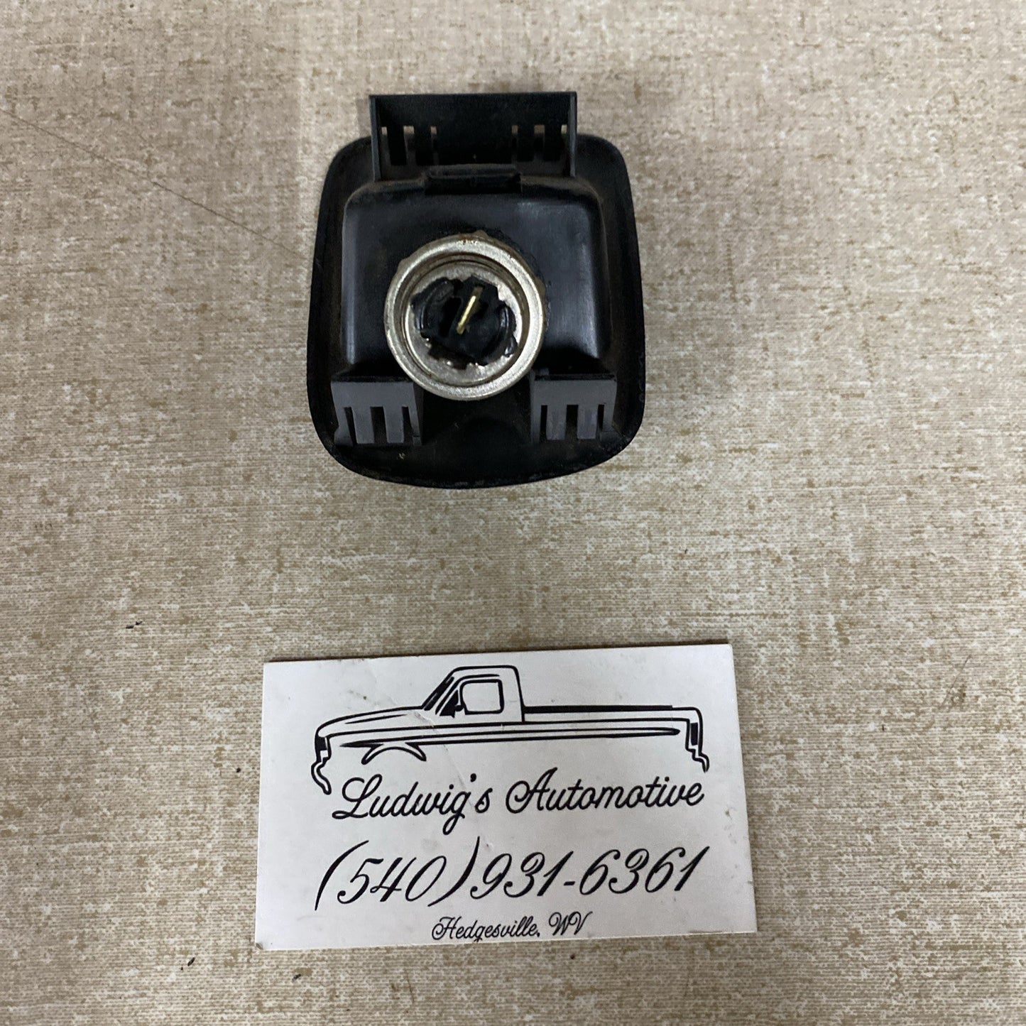92-96 FORD F150 TRUCK DASH POWER POINT 12V POWER SOCKET GRAY F250 F350