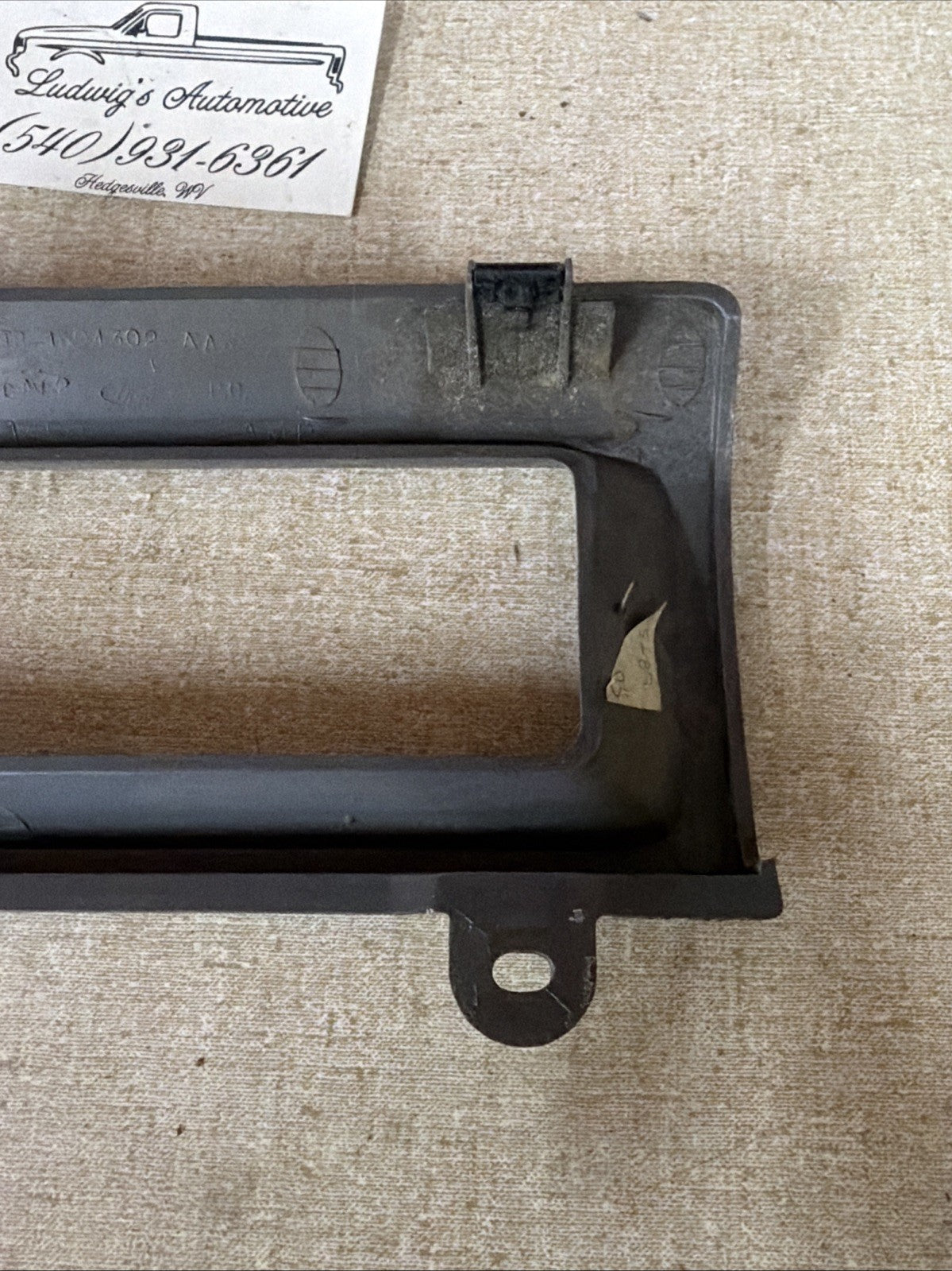 1992-96 Ford F-150 Climate Control Bezel Trim Gray F2TB-1504302-AA FOMOCO 