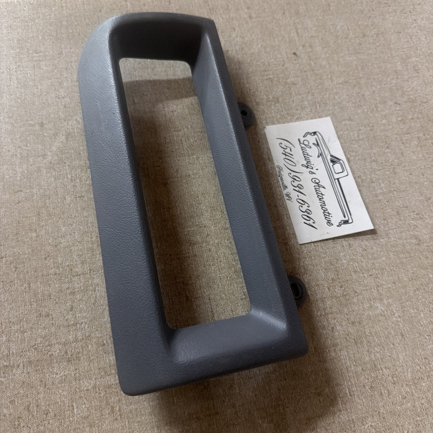 1992-1996 Ford F150 F250 F350 Bronco LIGHT Gray Climate Control Trim Bezel OEM