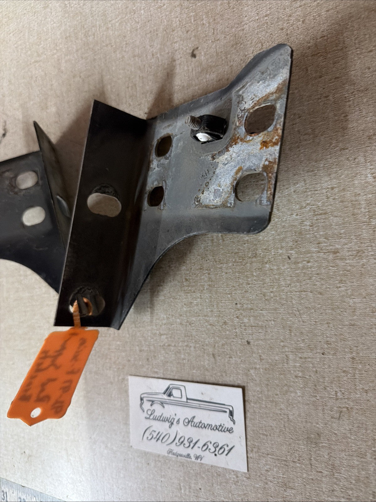 92-97FORD F150 F250 F350 F450 Bronco Upper L&R CORNER CORE SUPPORT BRACKETS OEM