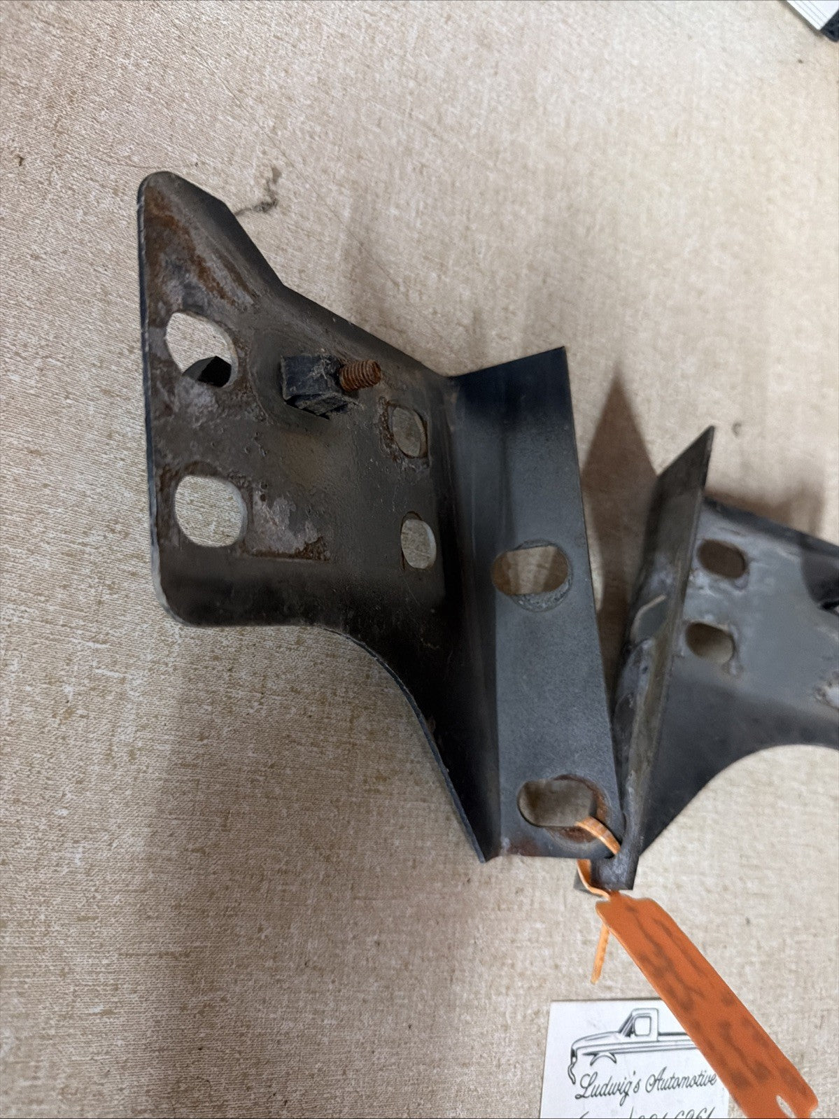 92-97FORD F150 F250 F350 F450 Bronco Upper L&R CORNER CORE SUPPORT BRACKETS OEM