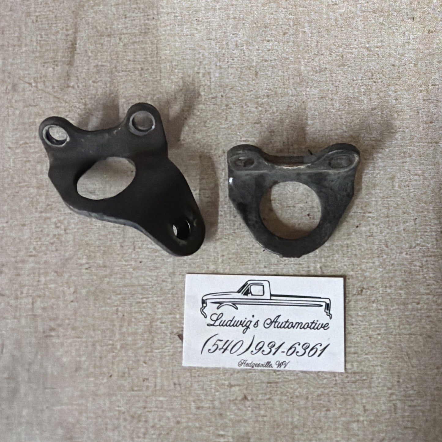 83-94 Ford F250 F350 6.9L 7.3L IDI 7.3 Diesel Engine Hooks LIFT BRACKET SET Of 2