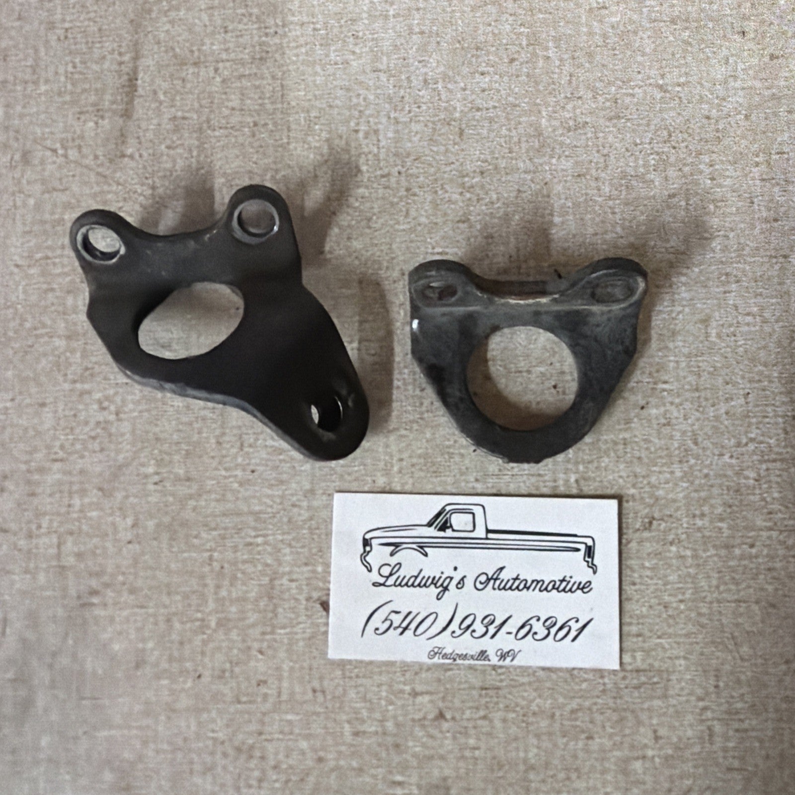 83-94 Ford F250 F350 6.9L 7.3L IDI 7.3 Diesel Engine Hooks LIFT BRACKET SET Of 2