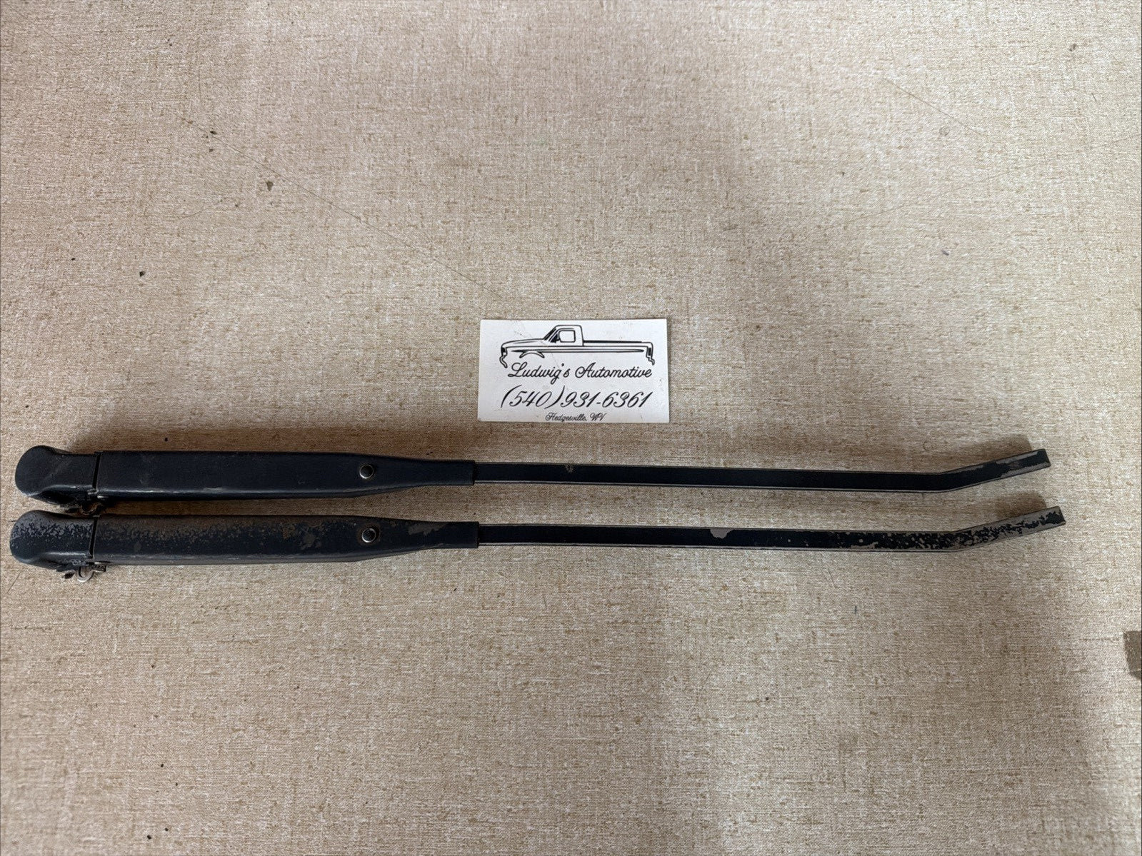 1987 - 1997 Ford Bronco F150 F250 F350 Windshield Wiper Arms. Pair. OEM