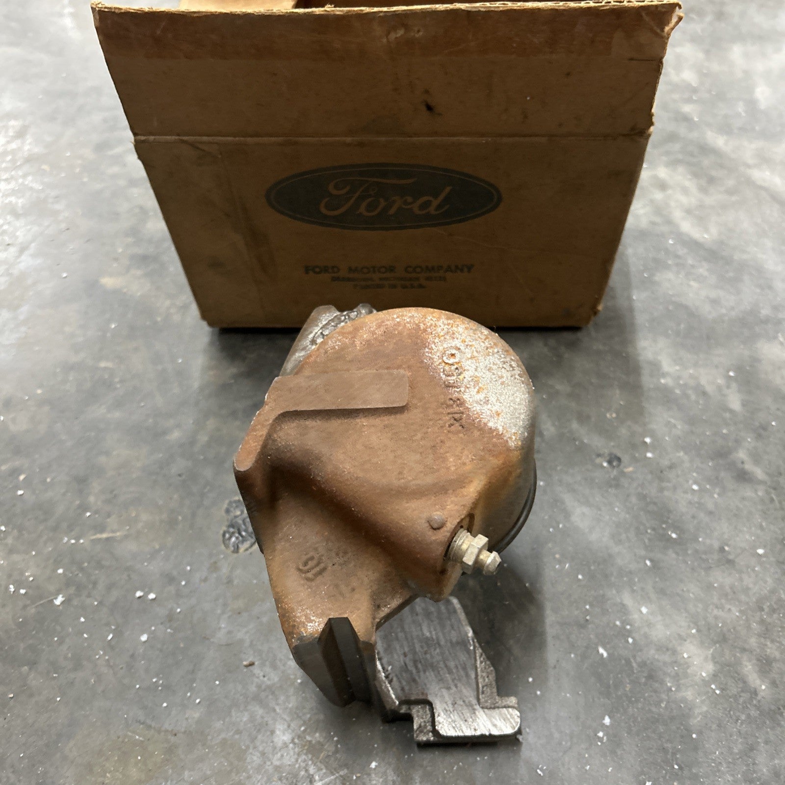 E6TZ-2B120-a Brake Caliper N.o.s. Ford 