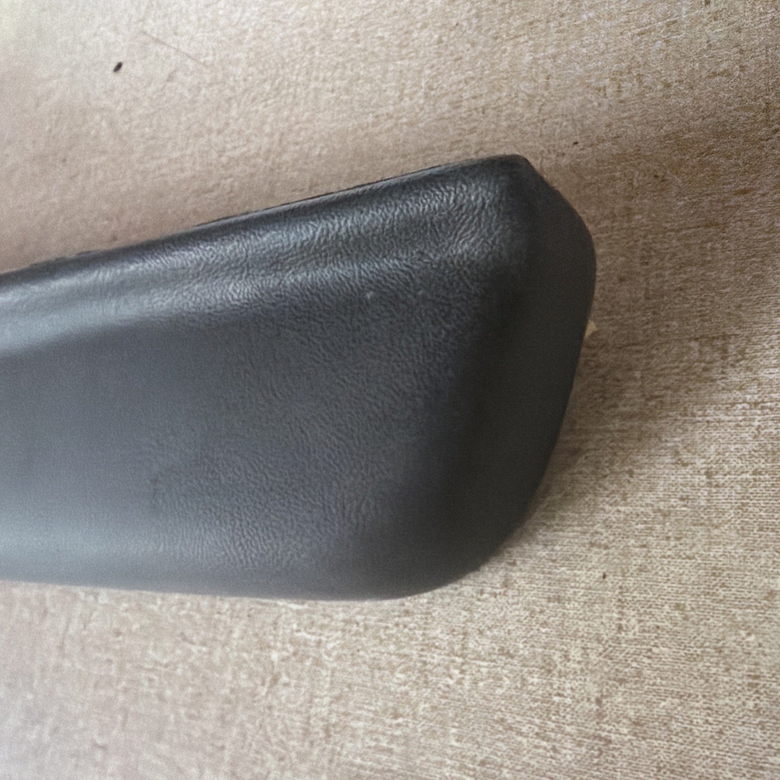 92-96 Ford F-150 F-250 Bronco Passenger Side Armrest Door Pull Handle OEm