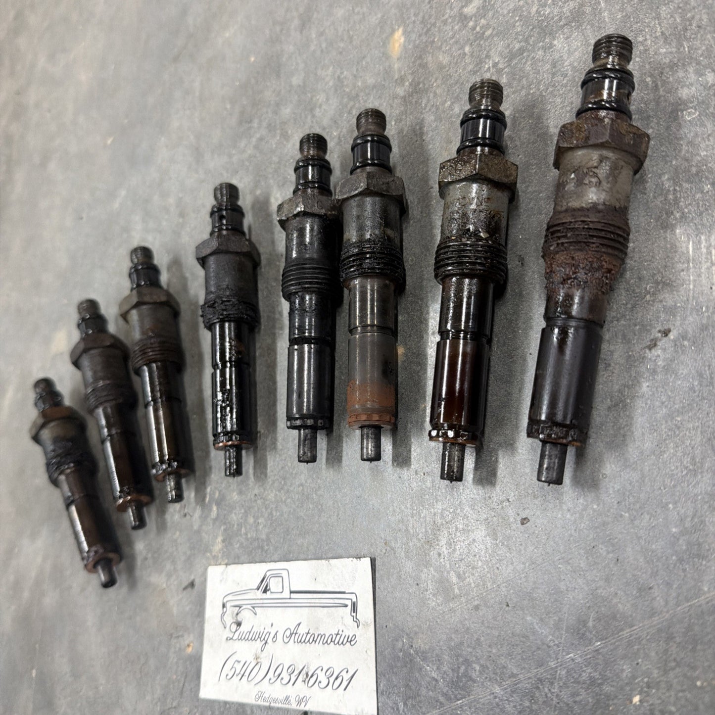 Ford F-250 F-350 1983-1994 6.9L 7.3L IDI Lucas Fuel Injector Cores Set of 8