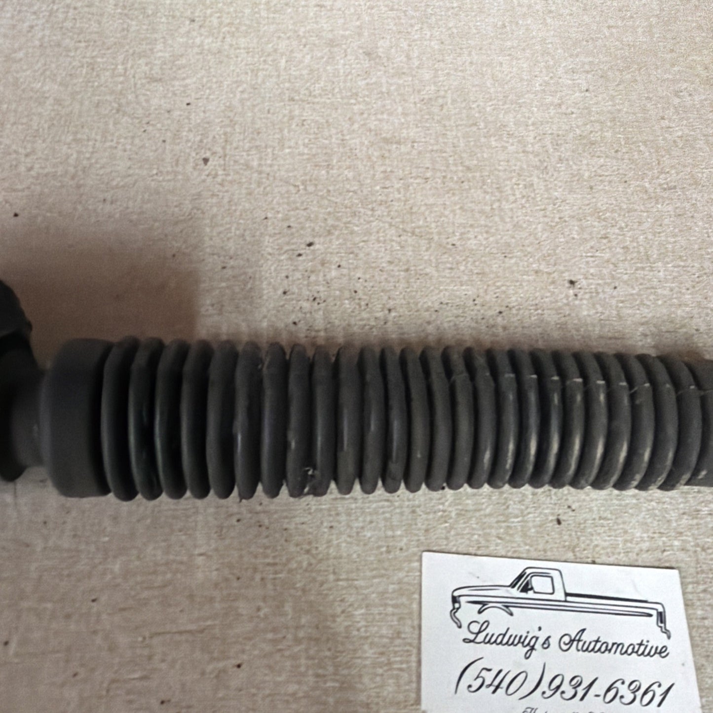 1987-97 Ford F150 F250 F350 Lower Steering Shaft Intermediate Shaft OEM