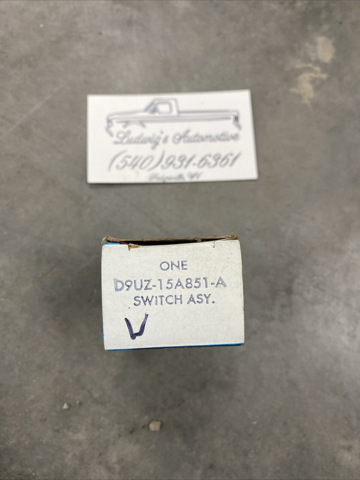 Ford D9UZ-15A851-A Parking Brake Light Switch Assembly OEM