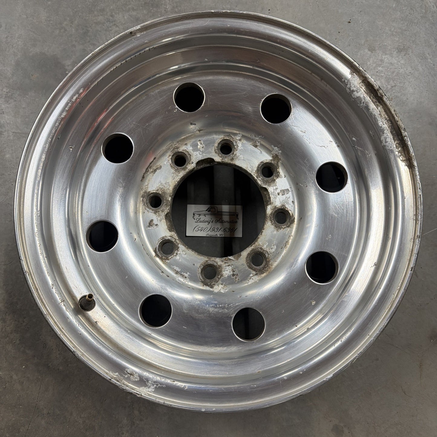 1992-1997 Ford F250,F350 Aluminum 16” 8x6.5 Single Wheel