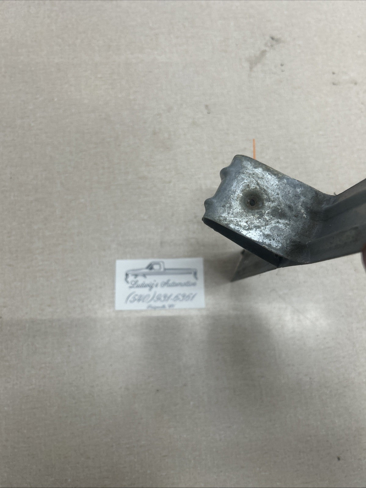 92 - 96 FORD F150 BRONCO F250 F350 DOOR PANEL ARMREST SUPPORT BRACKET RH LH OEM