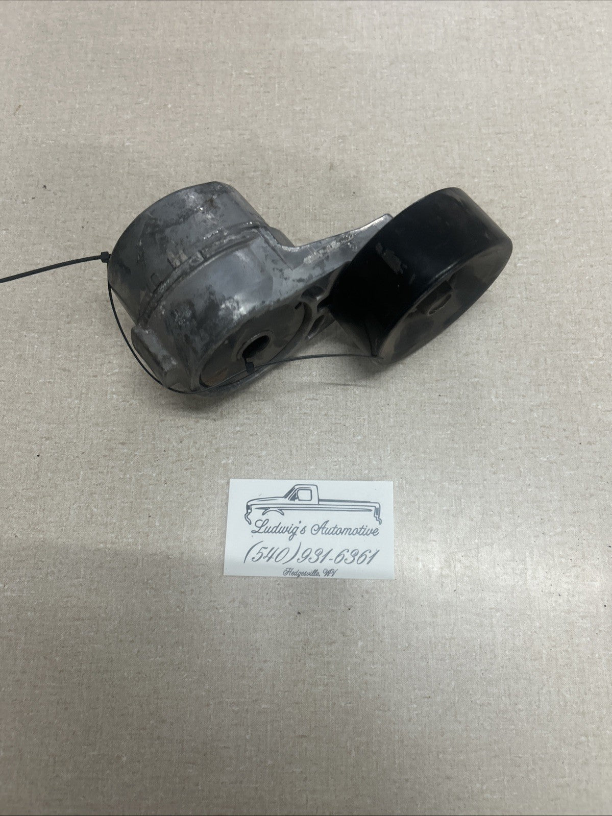 Drive Belt Tensioner for 1994 1995 1996 Ford F-250 F-350 E-350 Econoline 7.3L