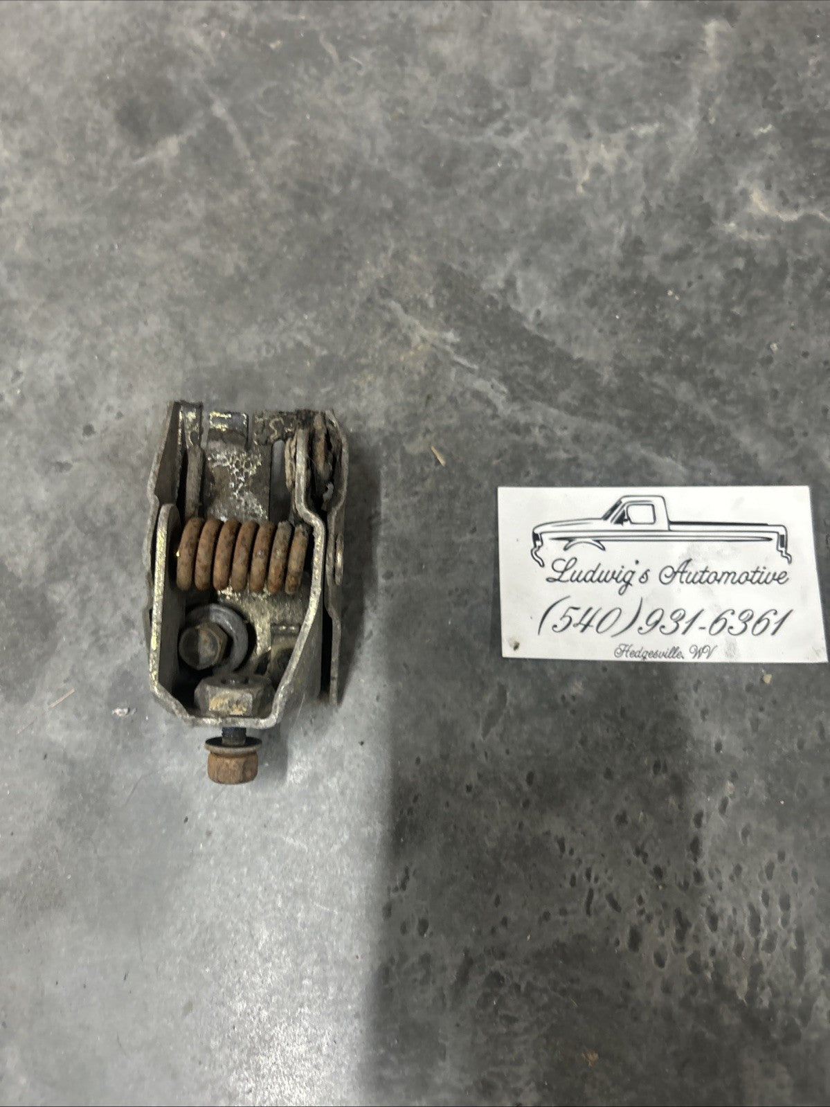 1987-1991 Ford Truck F150 F250 F350 Passenger RH Interior Inner Door Handle OEM