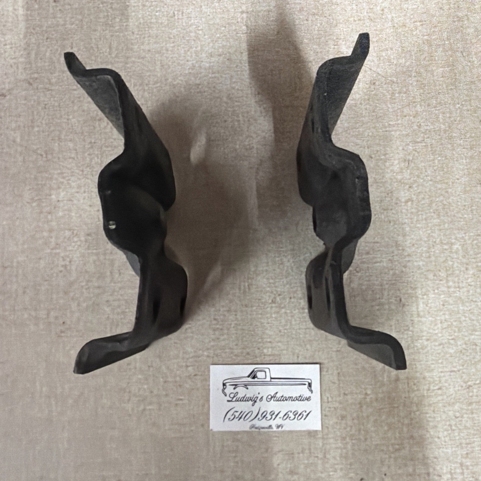 87-97 Ford F250 F350 Rear Axle Leaf Spring U Bolt Plate Set E2Ta-Ga