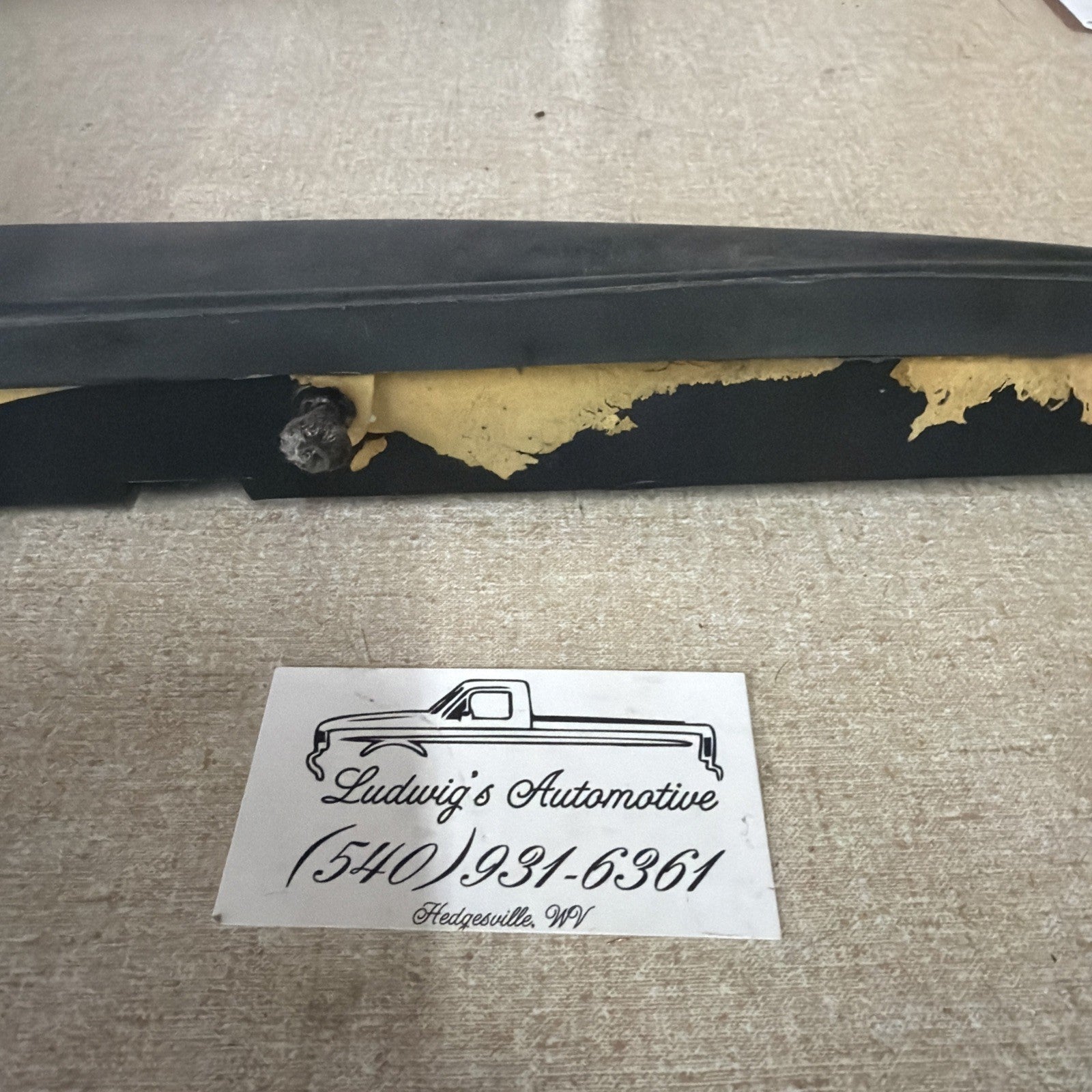 92-96 Ford F-150 F-250 Bronco Passenger Side Armrest Door Pull Handle OEm