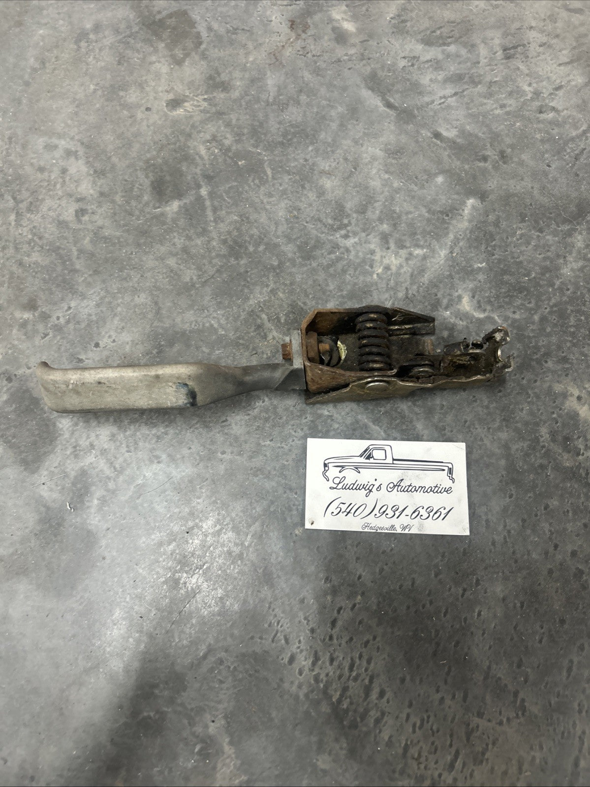 1992-1996 Ford Truck F150 F250 F350 Passenger RH Interior Inner Door Handle OEM