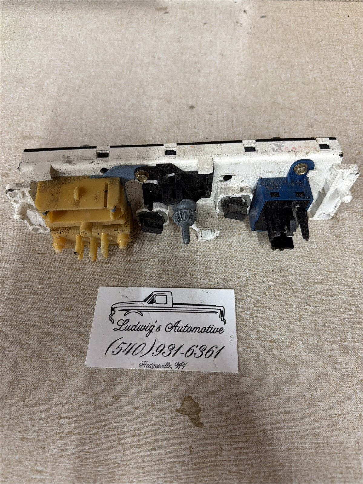 92-96 Ford F150 F250 F350 Bronco, 97 F250 F350 Heat Climate Control with A/C