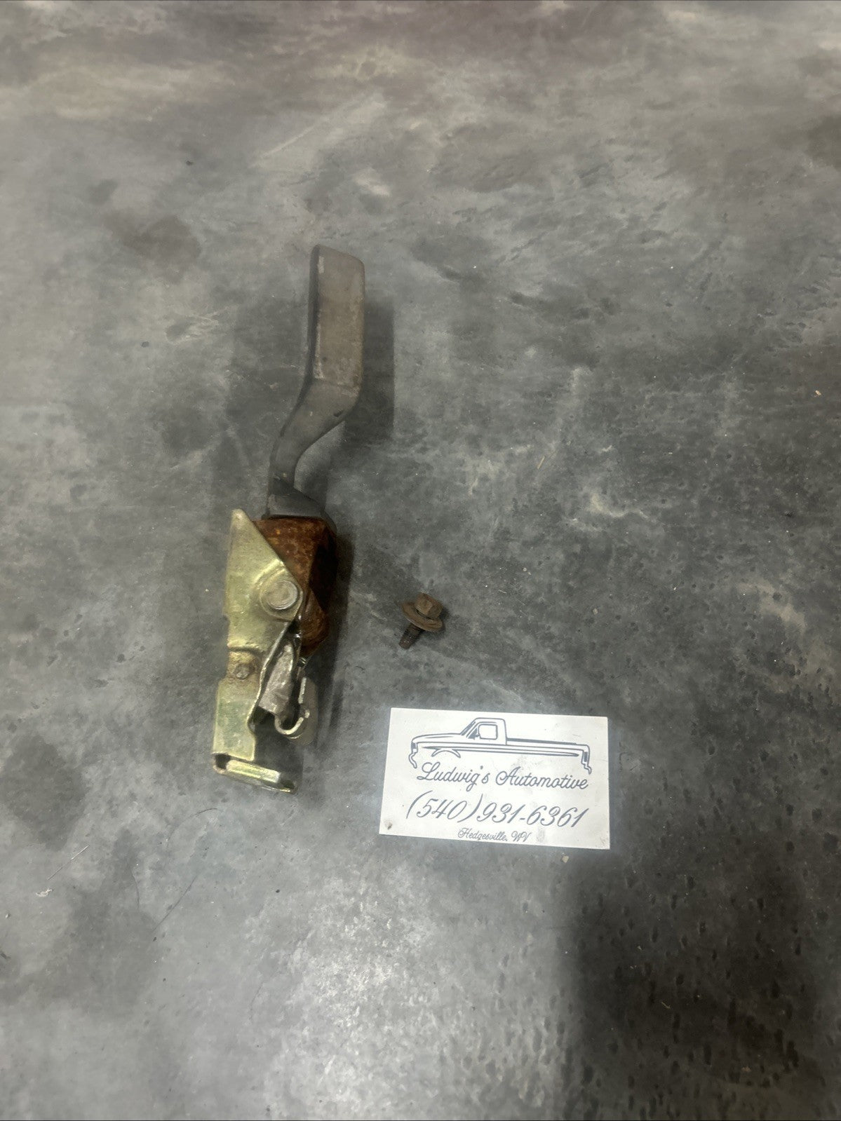 1992-1996 Ford Truck F150 F250 F350 Passenger RH Interior Inner Door Handle OEM