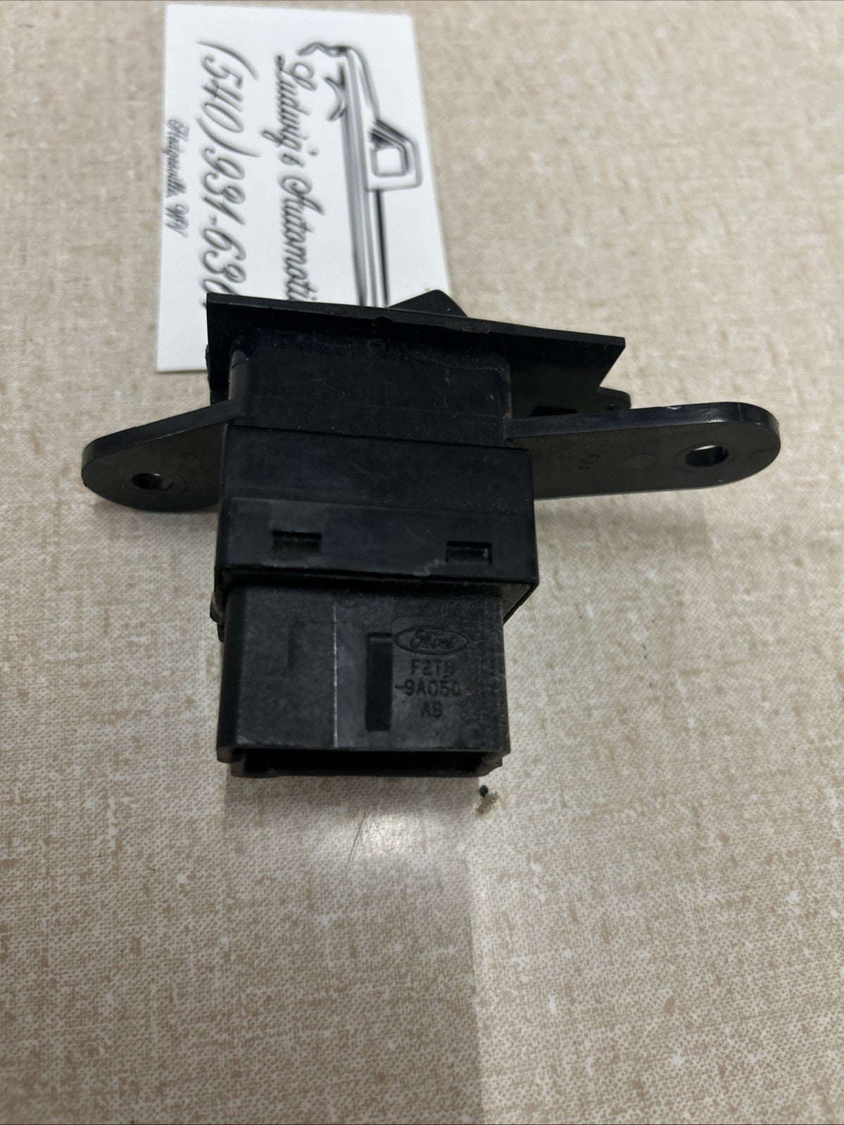 1992-1996 Ford F-150 F-250 Dual Fuel Gas Tank Selector Switch F2TB-9A050-AB OEM