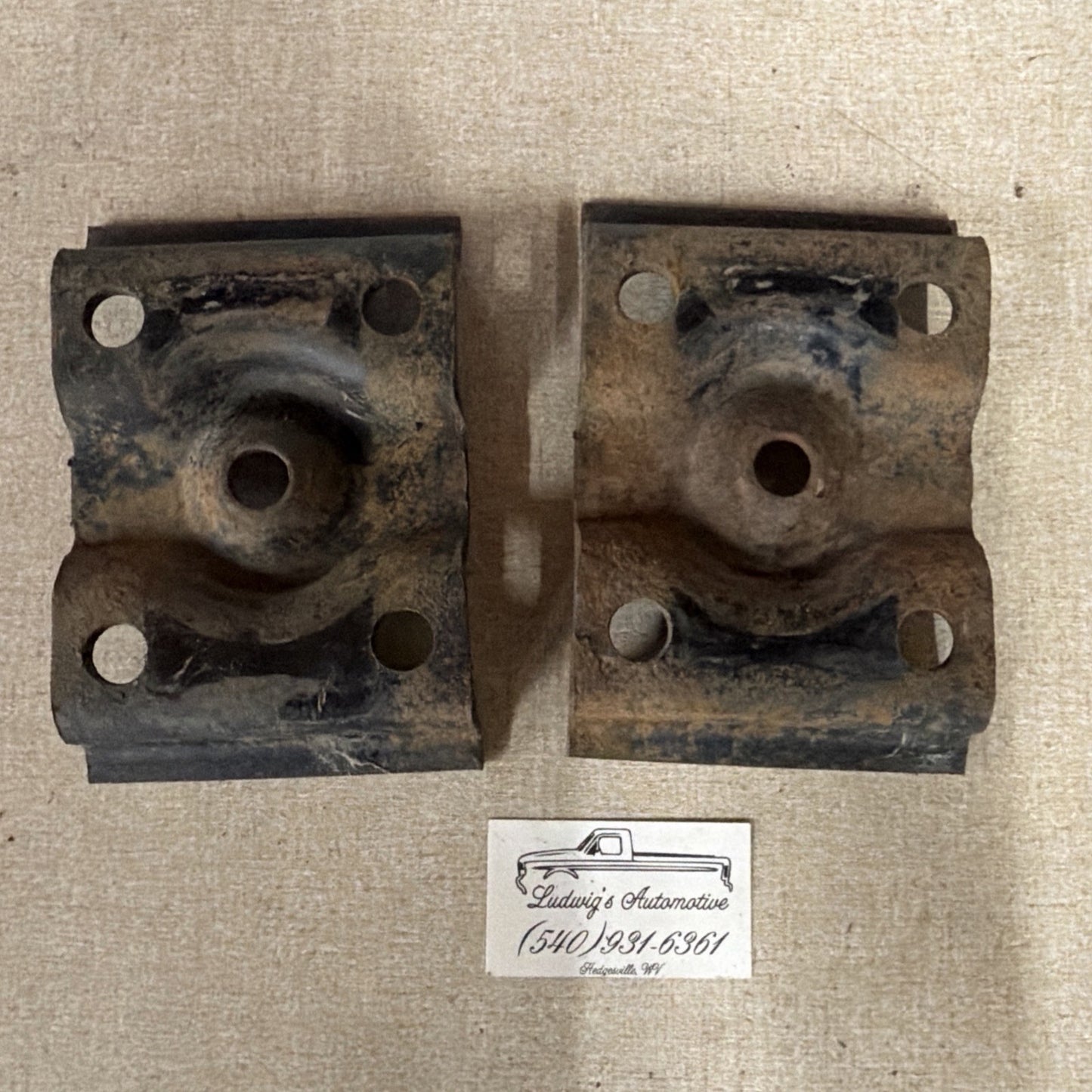 87-97 Ford F250 F350 Rear Axle Leaf Spring U Bolt Plate Set E2Ta-Ga