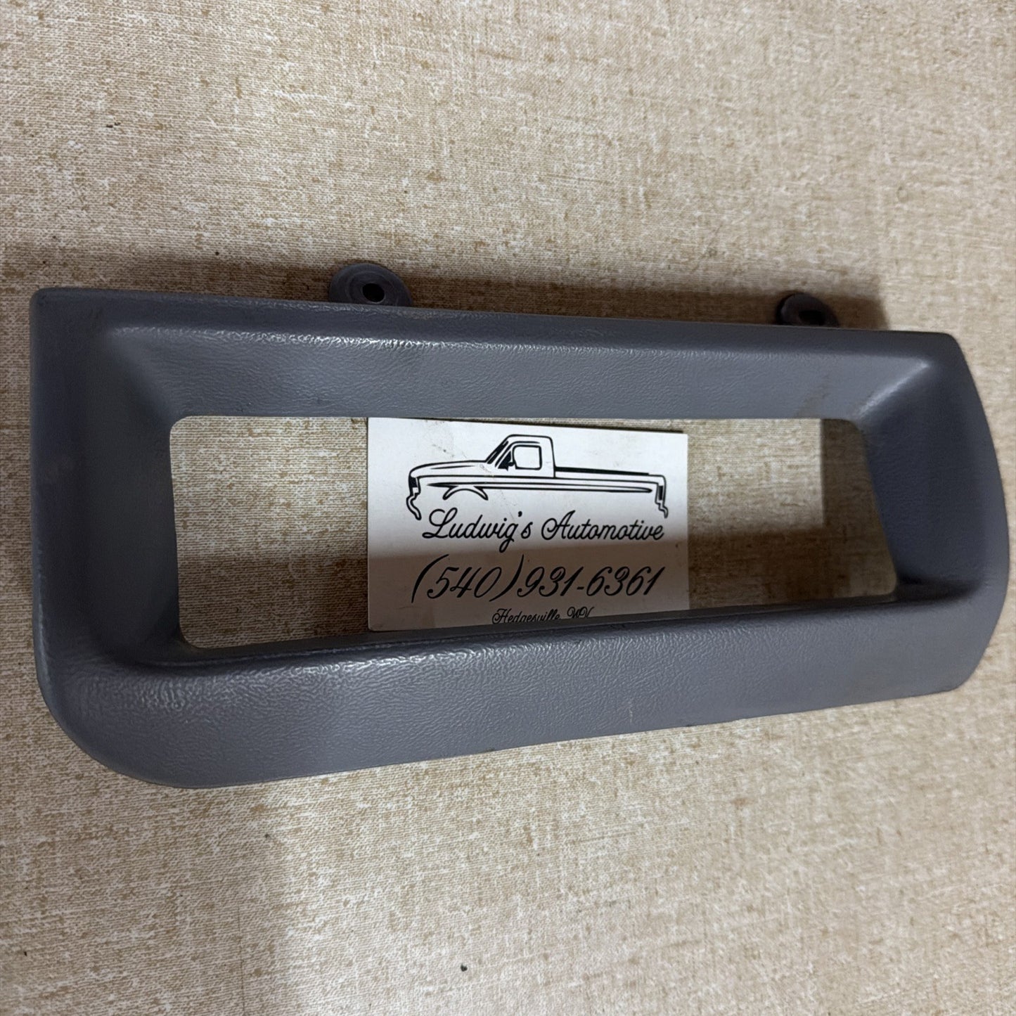 1992-1996 Ford F150 F250 F350 Bronco LIGHT Gray Climate Control Trim Bezel OEM