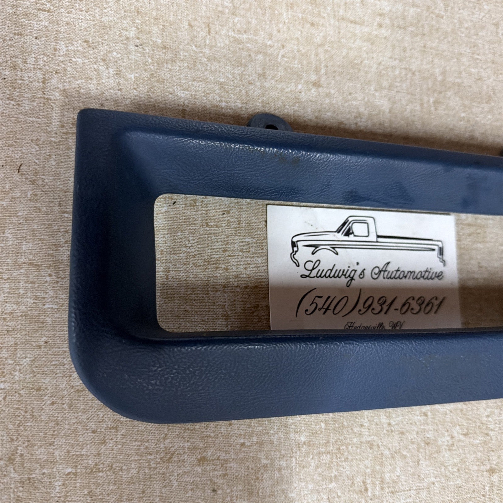 1992-1996 Ford F150 F250 F350 Bronco Blue Climate Control Trim Bezel OEM