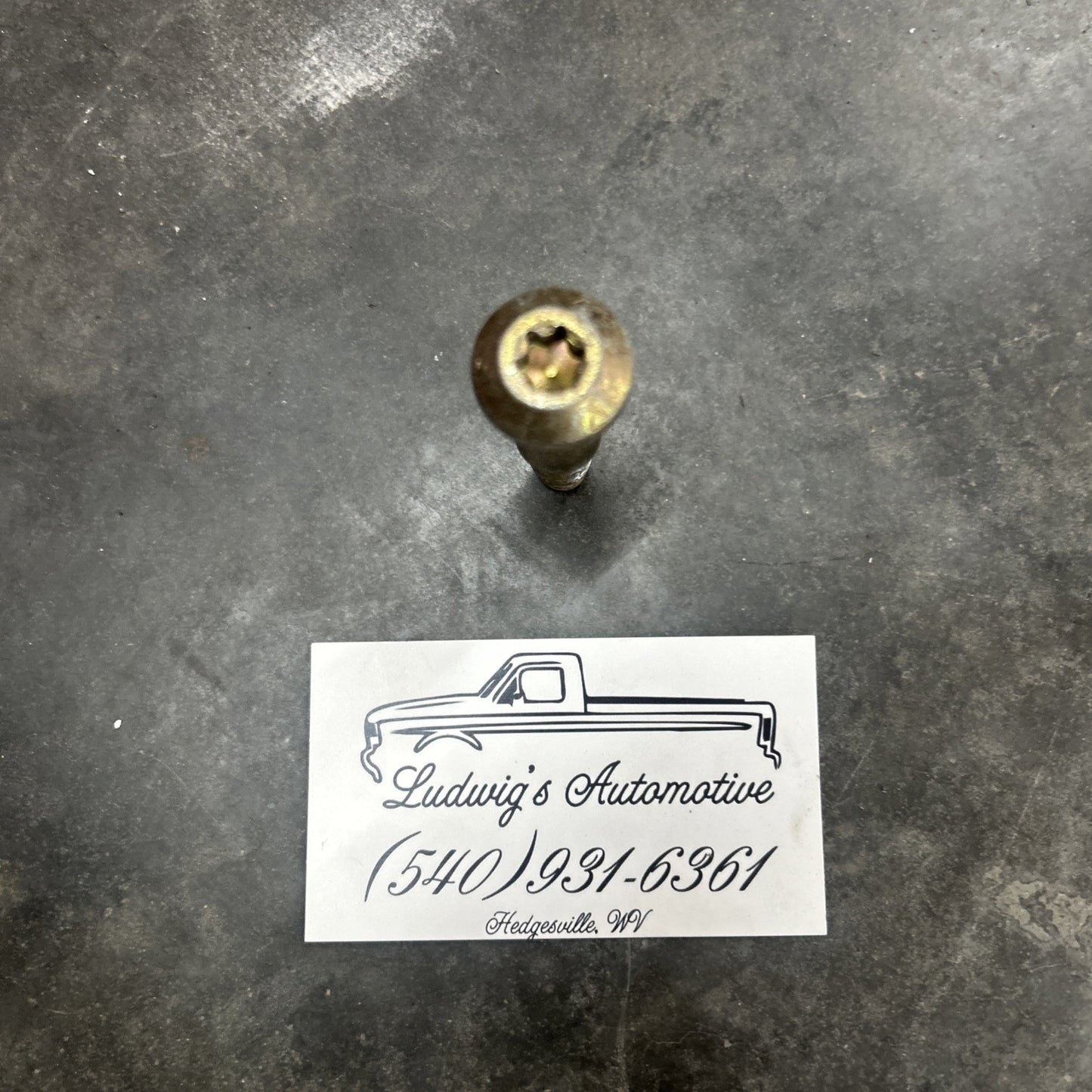 92-97 Ford F150 F250 F350 EXT Cab Upper Seat Belt Seatbelt Mounting Bolt OE 3164