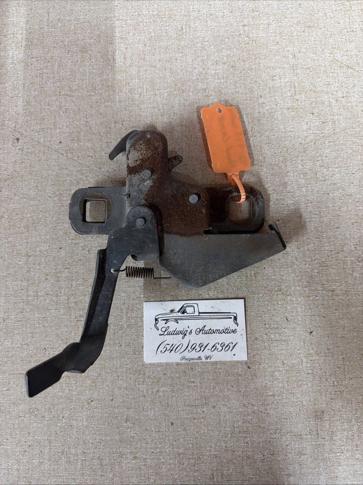 87-96 Ford Bronco F150 F250 F350 F Super Duty OEM Hood Lock Latch Assembly
