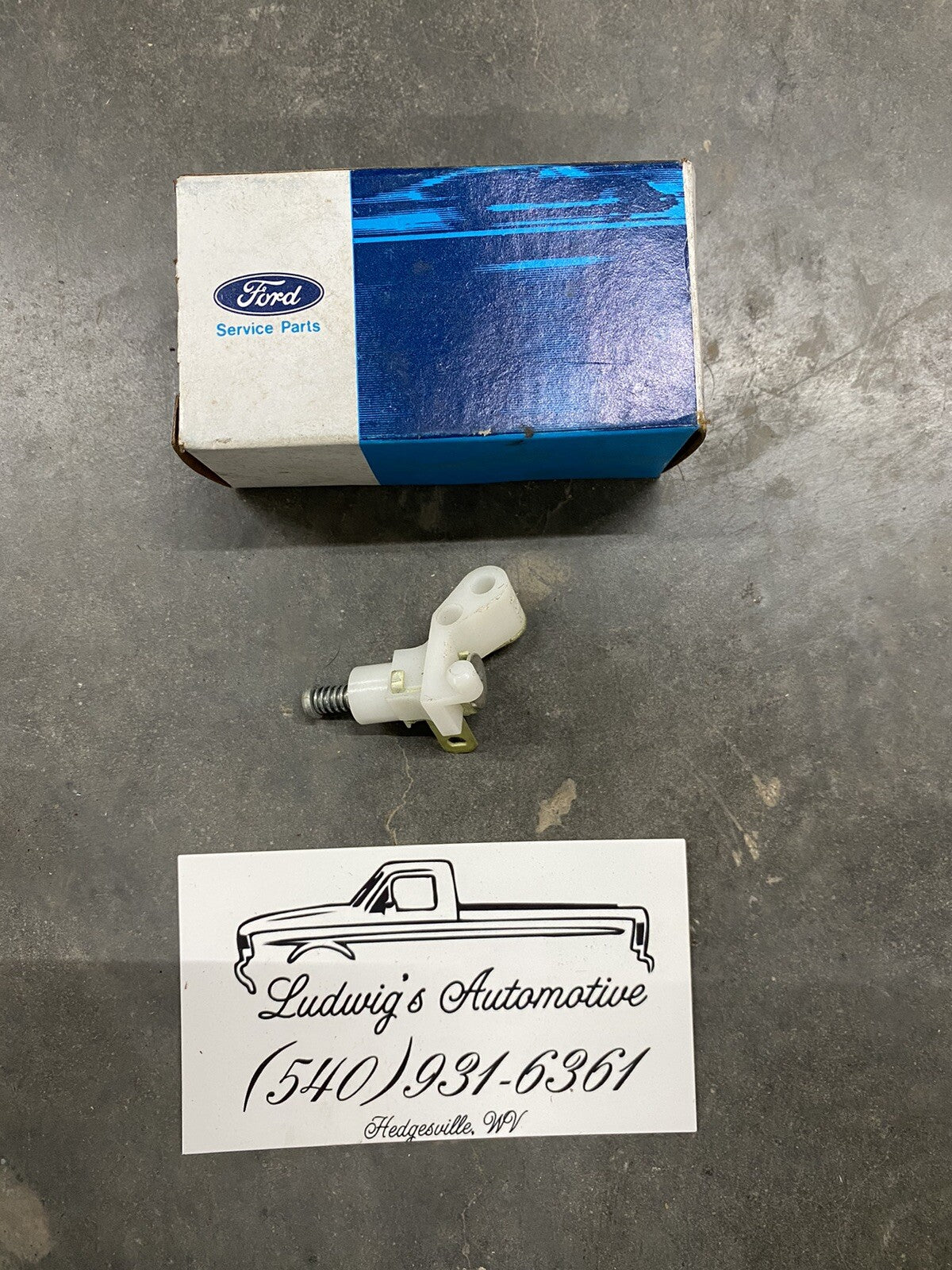Ford D9UZ-15A851-A Parking Brake Light Switch Assembly OEM