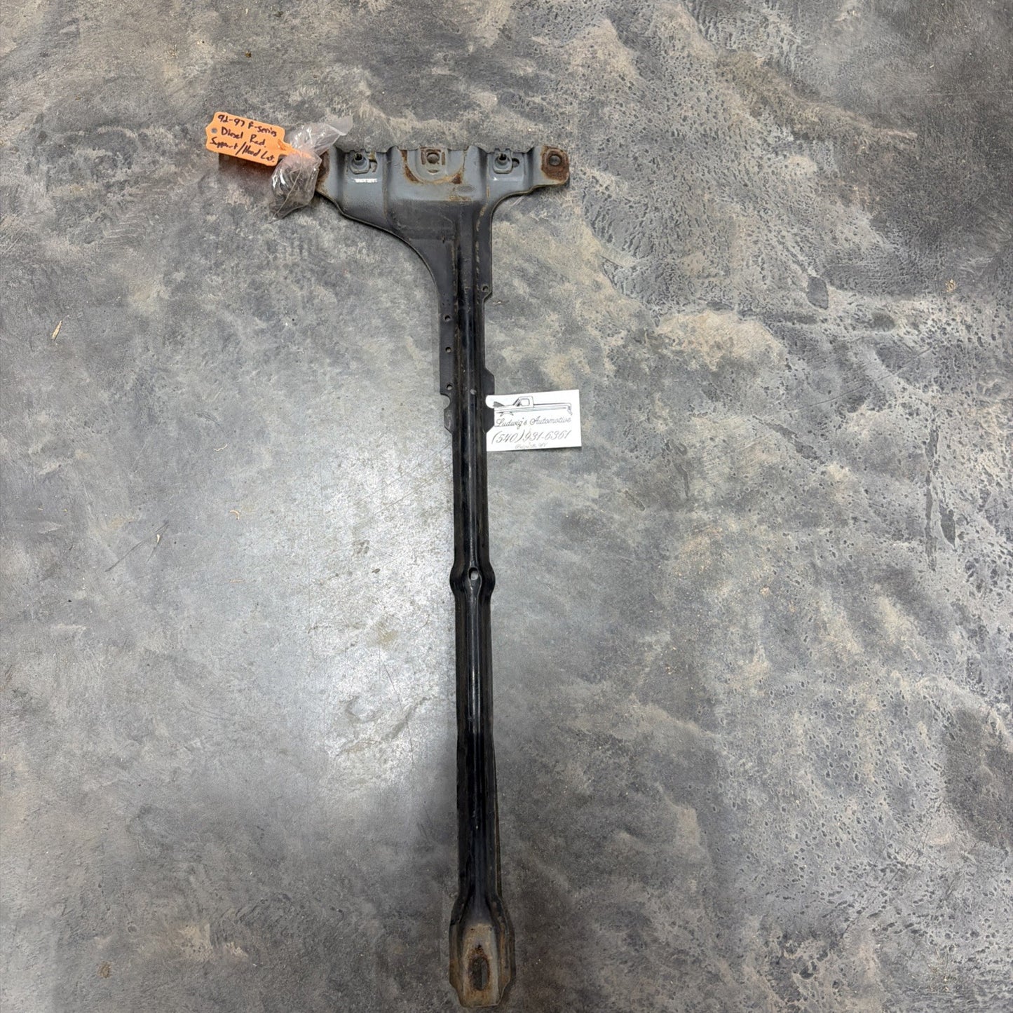 94-97 Ford F250 F350 F-Series Center Radiator Core Support Hood Latch Mount