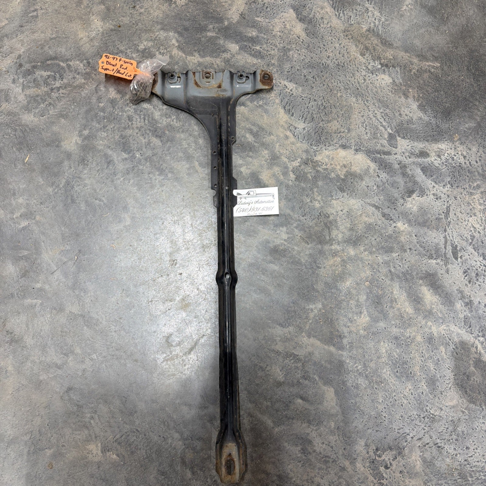 94-97 Ford F250 F350 F-Series Center Radiator Core Support Hood Latch Mount
