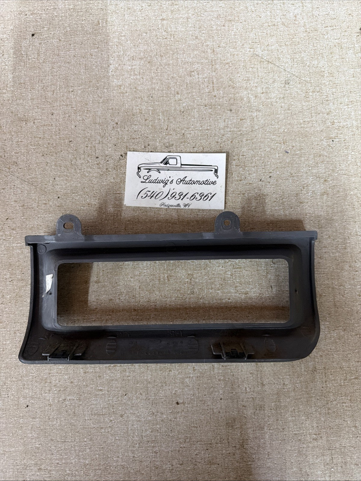 1992-96 Ford F-150 Climate Control Bezel Trim Gray F2TB-1504302-AA FOMOCO 