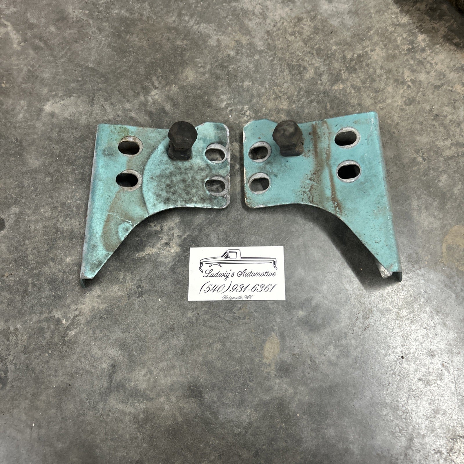 92-97FORD F150 F250 F350 F450 Bronco Upper L&R CORNER CORE SUPPORT BRACKETS OEM