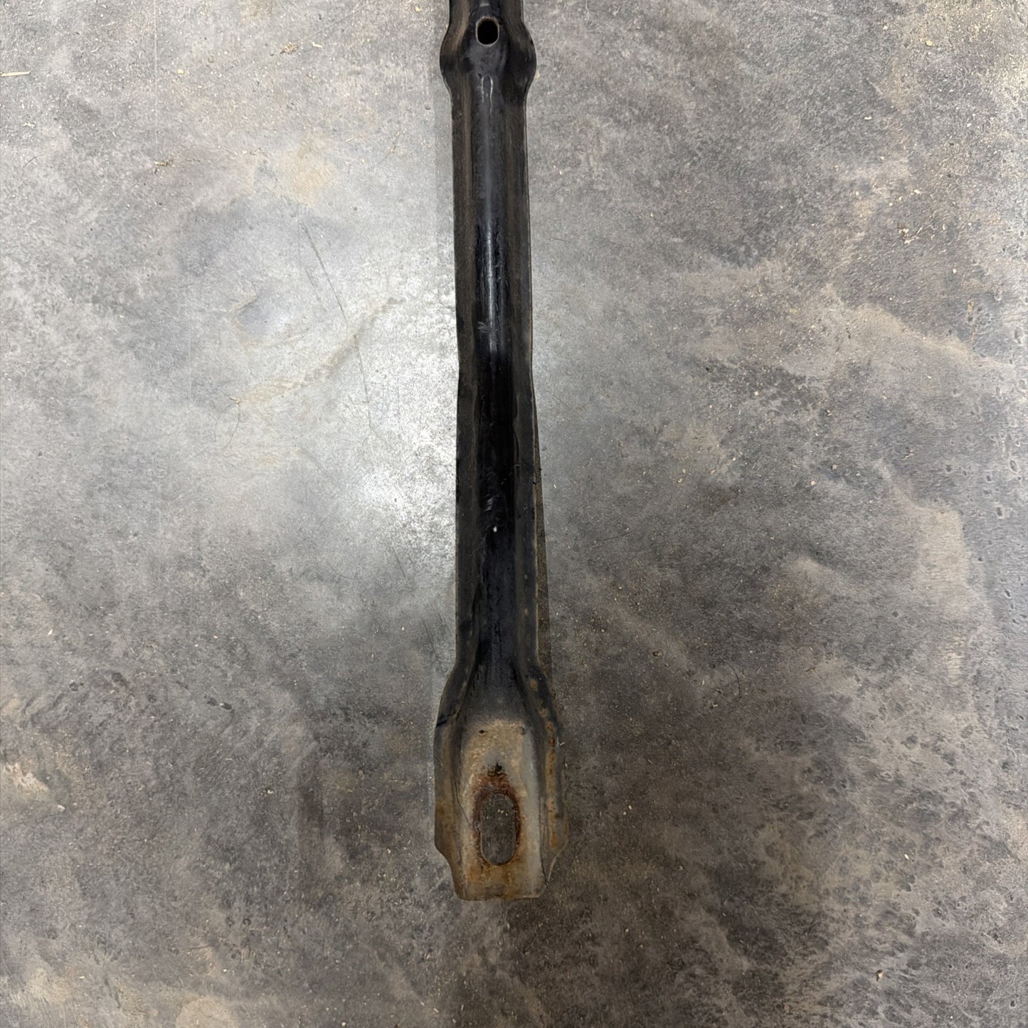 94-97 Ford F250 F350 F-Series Center Radiator Core Support Hood Latch Mount