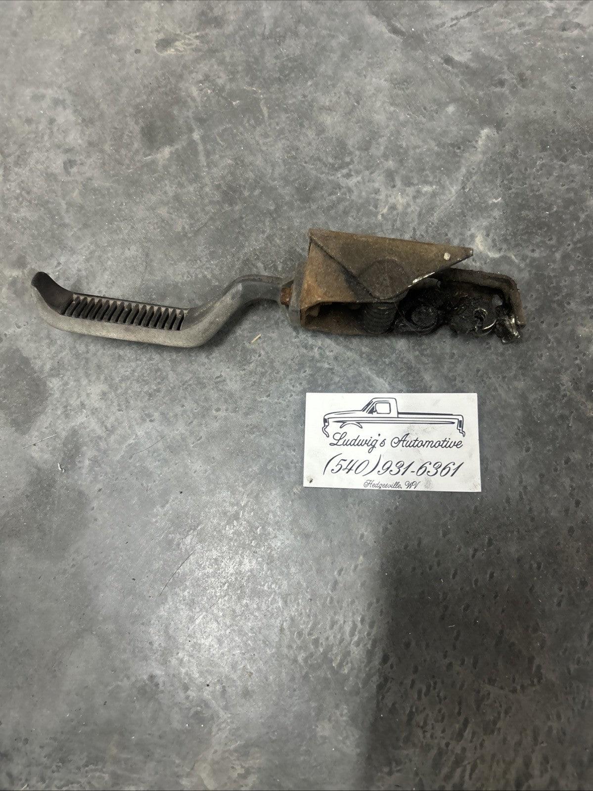 1992-1996 Ford Truck F150 F250 F350 Passenger RH Interior Inner Door Handle OEM