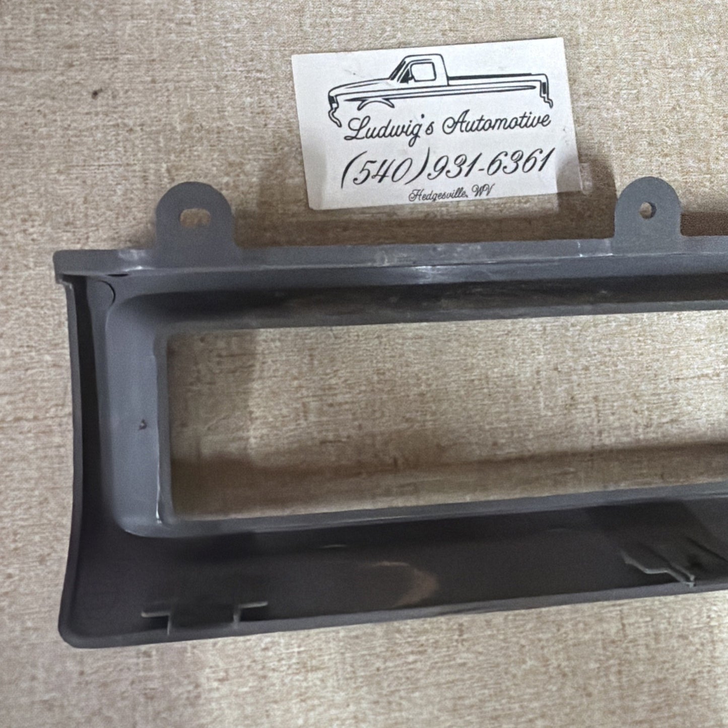 1992-1996 Ford F150 F250 F350 Bronco LIGHT Gray Climate Control Trim Bezel OEM