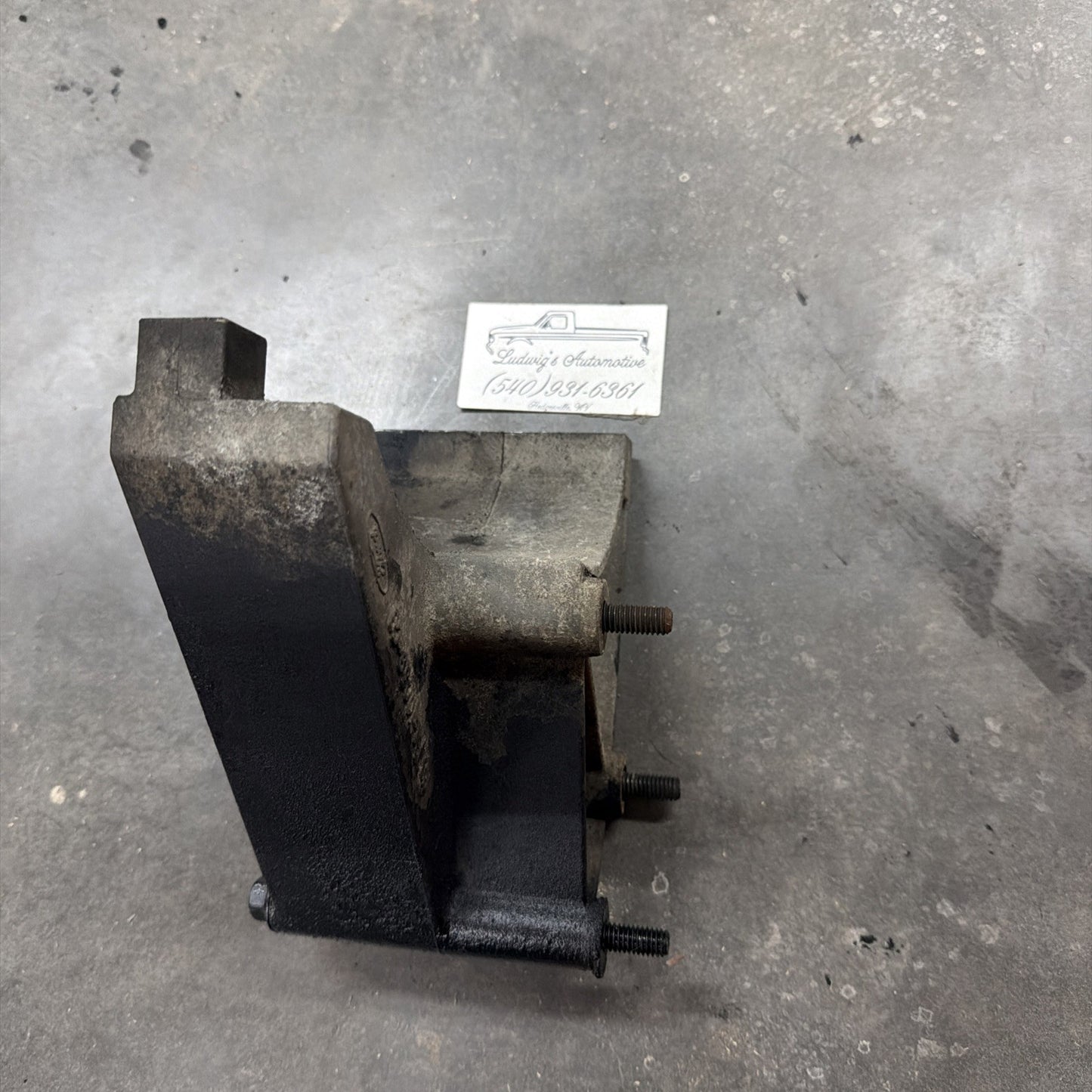 92-94 Ford 7.3 IDI Diesel Alternator Mounting Bracket 1992-1994 F3TA-10039-CB